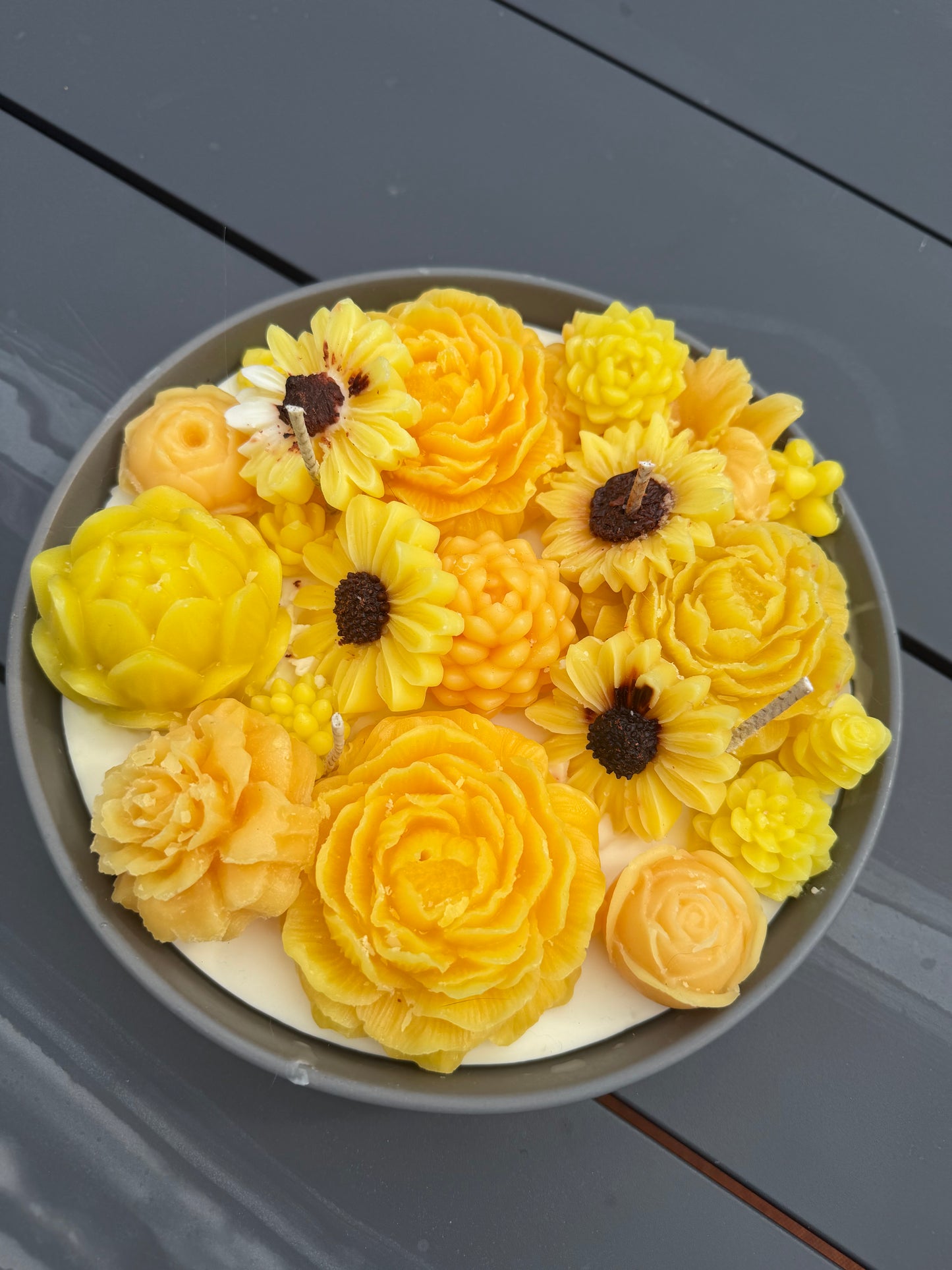Floral soy candle
