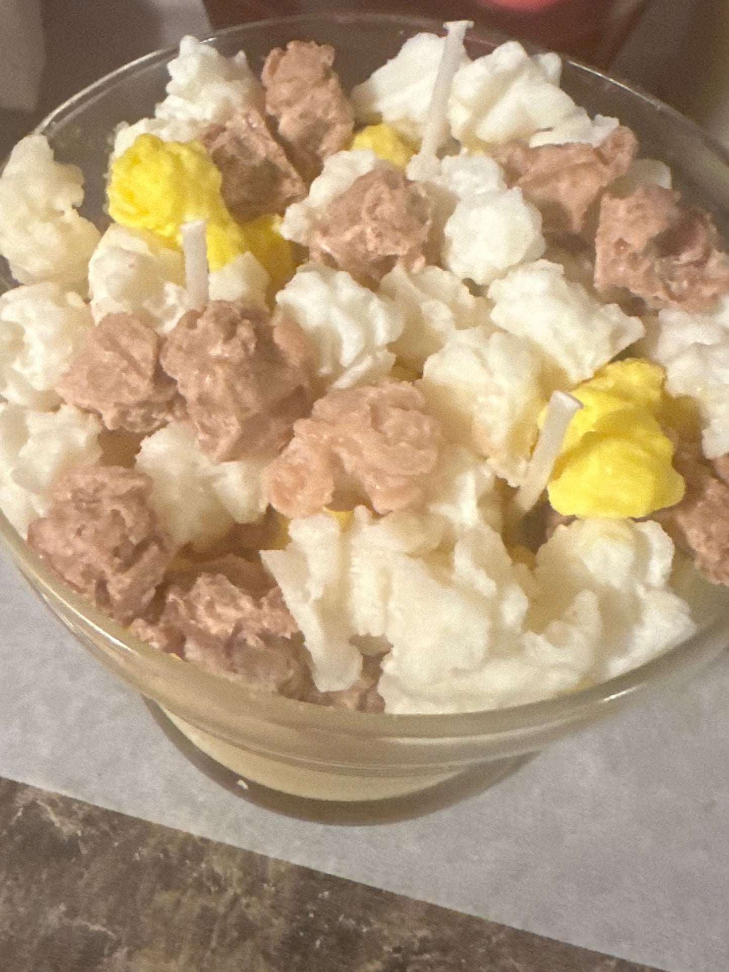 Carmel popcorn soy and Beas wax candle